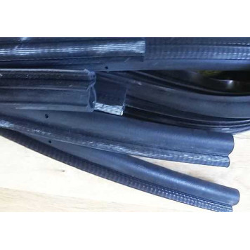 Уплотнитель двери ВАЗ 2110 (4шт) <b>Автоформ 2110-6107018</b>-3