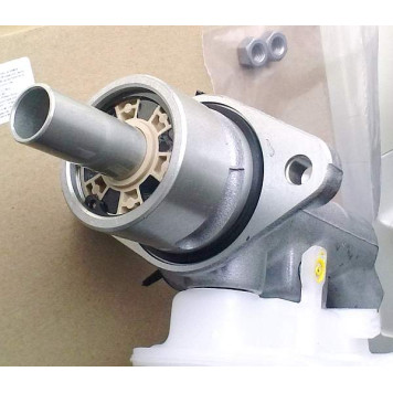 Главный тормозной цилиндр BOSCH 0 204 123 705-2