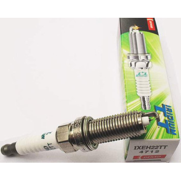 Свеча зажигания DENSO IXEH22TT-2