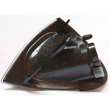 Указатель поворота правый TOYOTA AVENSIS 1997- (CALDINA CT220) / DEPO 212-15C7R-UE-1