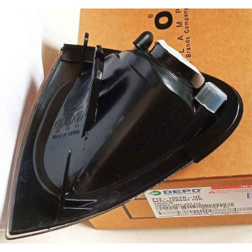 Указатель поворота правый TOYOTA AVENSIS 1997- (CALDINA CT220) / DEPO 212-15C7R-UE-2