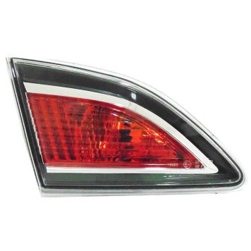 Вставка в крышку багажника MAZDA 3 / AXELLA 08- 4D <b>DEPO 216-1311L-LD-UE</b>