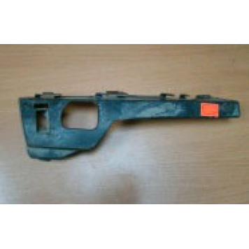 Кронштейн бампера правый <b>FORD 1335698</b>