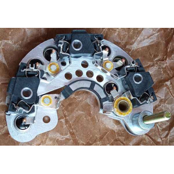 Мост диодный ВАЗ 2110, 21214 (6 диод., 140А) генер.9402, 9412.3701С <b>КЗАТЭ БВО8-140-08 02</b>-3