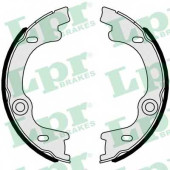 Комплект колодок стояночной тормозной системы LPR 81063 / 01063