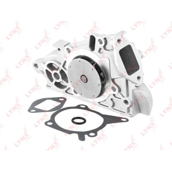 Помпа водяная подходит для MAZDA 323(BA) 1.5-1.8 94-98 <b>LYNXAUTO CW-0062</b>
