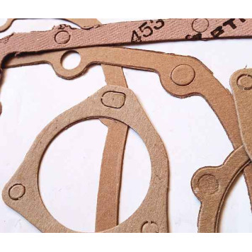 Прокладки КПП ВАЗ 2101-2107, 2121, 2131 Нива 5-ступенчатой -1