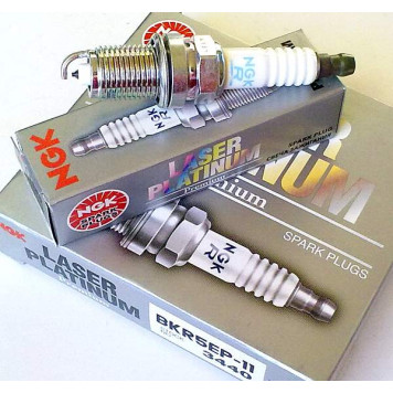 Свеча зажигания NGK BKR5EP-11 / 3440