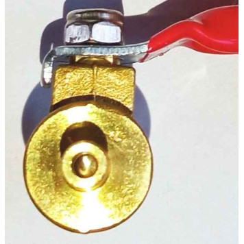 Кран шаровый универсальный под шланг 5мм-4