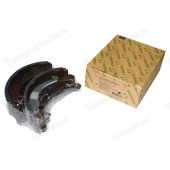 Колодки тормозные задние ВАЗ 2108 со скобой ручника? с напаянной накладкой <b>PILENGA BS-T 1002 L N</b>