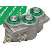 Цилиндр тормозной передний ВАЗ 2121 Нива левый <b>PILENGA CC-P 2121</b>