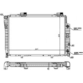 Радиатор MERCEDES C-CLASS W202 1.8 / 2.0 / 2.2 / 2.3 / 2.4 93-01 / CLK-CLASS W208 2.0 / 3.2 97-02 / SLK-CLASS W17 <b>SAT MB0008-1</b>