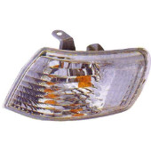 Габарит TOYOTA COROLLA 97-00 хрусталь <b>SAT ST-212-15B8L</b>