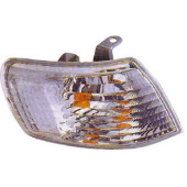 Габарит TOYOTA COROLLA 97-00 хрусталь <b>SAT ST-212-15B8R</b>