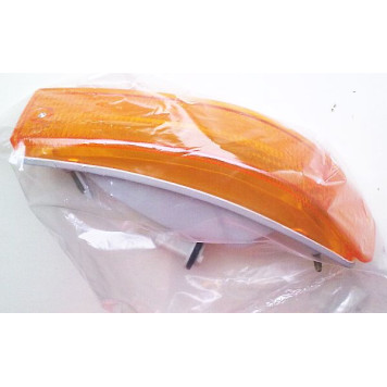 Поворотник TOYOTA COROLLA 87-90 <b>SAT ST-212-1629L</b>-4