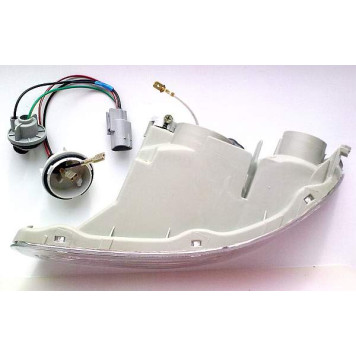 Поворотник TOYOTA CORONA 94-96 / CALDINA 96-02 с туманкой <b>SAT ST-212-1667CR</b>-1