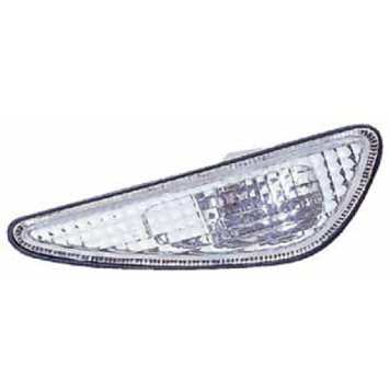 Поворотник в задний бампер NISSAN CEFIRO / MAXIMA 98-03 <b>SAT ST-215-1439L</b>