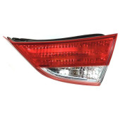 Вставка HYUNDAI ELANTRA V 10-14 <b>SAT ST-221-1314R</b>