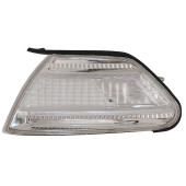 Габарит TOYOTA MARK II 96-01 белый <b>SAT ST-22-252WL</b>