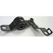 Сайлентблок задн. переднего нижнего рычага с кронштейном COROLLA / SPRINTER / LVN / CRE / TRN / MRN 91-97 прав. <b>SAT ST-48075-12031</b>