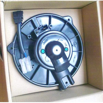 Мотор отопителя салона TOYOTA IPSUM #XM1# 96-01 / CAMRY#CV30 / ES300 01- <b>SAT ST-87103-33081</b>-1