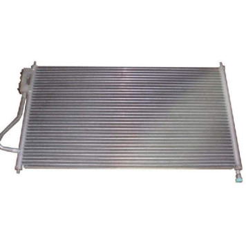 Радиатор кондиционера FORD FOCUS I 98-04 <b>SAT ST-FDA4-394-0</b>