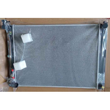 Радиатор TOYOTA HARRIER / HIGHLANDER 05-07 / LEXUS 330 3MZ 05-09 (пластинчатый) <b>SAT TY0003-MCU30-1</b>