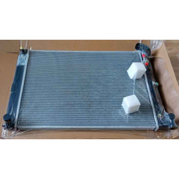 Радиатор TOYOTA HARRIER / HIGHLANDER 05-07 / LEXUS 330 3MZ 05-09 (пластинчатый) <b>SAT TY0003-MCU30-1</b>-4