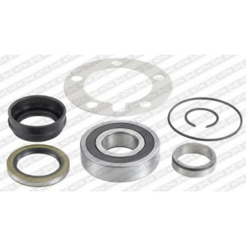 Комплект подшипника ступицы колеса SNR R140.27