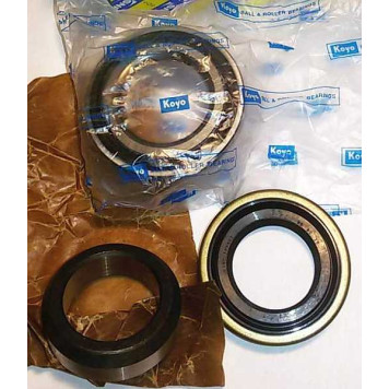 Комплект подшипника ступицы колеса SNR R173.46-2