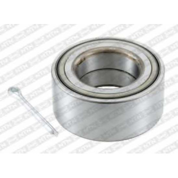 Комплект подшипника ступицы колеса SNR R186.07
