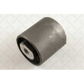 Сайлентблок перед. верхн. подходит для LAND ROVER Range Rover III 4.2-4.43.0-3.6TD 02> <b>STELLOX 7701809SX</b>