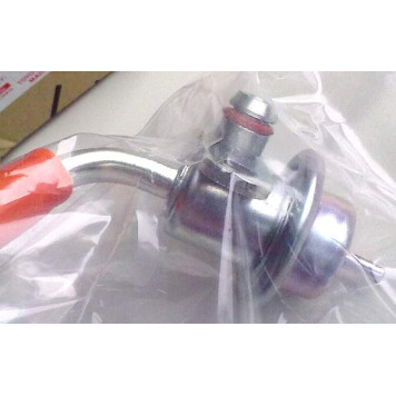 Регулятор давления топлива LAND CRUISER PRADO 120 03- 1GR <b>TOYOTA 23280-31010</b>-1