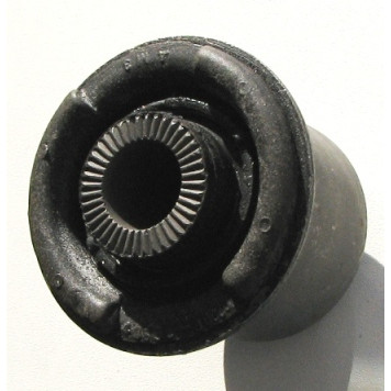 Сайлентблок нижнего FR рычага 4WD MARK2 105 / 115 <b>TOYOTA 48654-30060</b>
